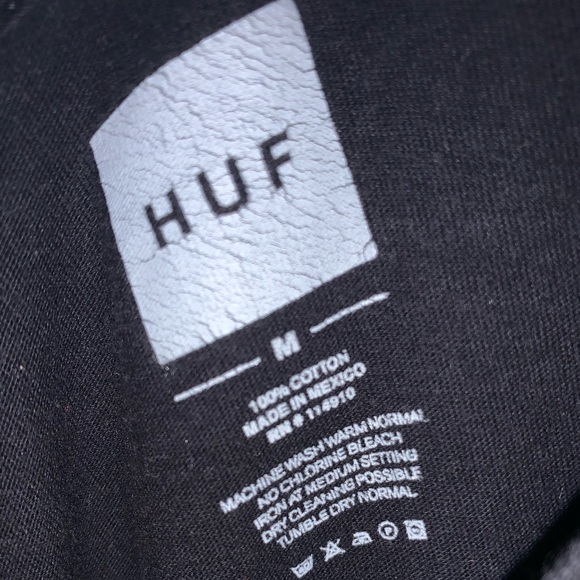 “DELINCUENTE” HUF tee - Picture 3 of 4